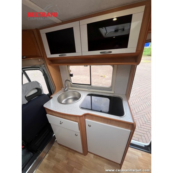 Sun Living Falcon P250 - 2006