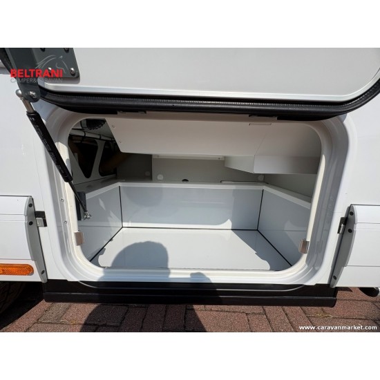 Carthago C2 Tourer I 145 RB-LE lightweight 3.5 t - Mercedes Benz