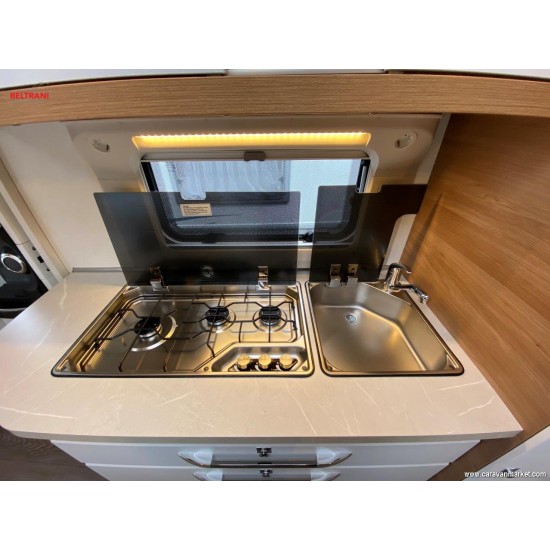 HOBBY DE LUXE 545 KMF HOBBY DE LUXE 545 KMF