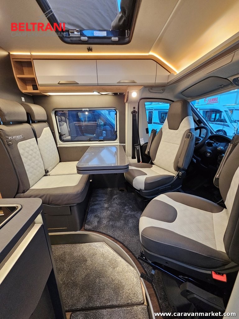 Knaus BoxLife 600 MQ Platinum Selection arredi interni e passaggio