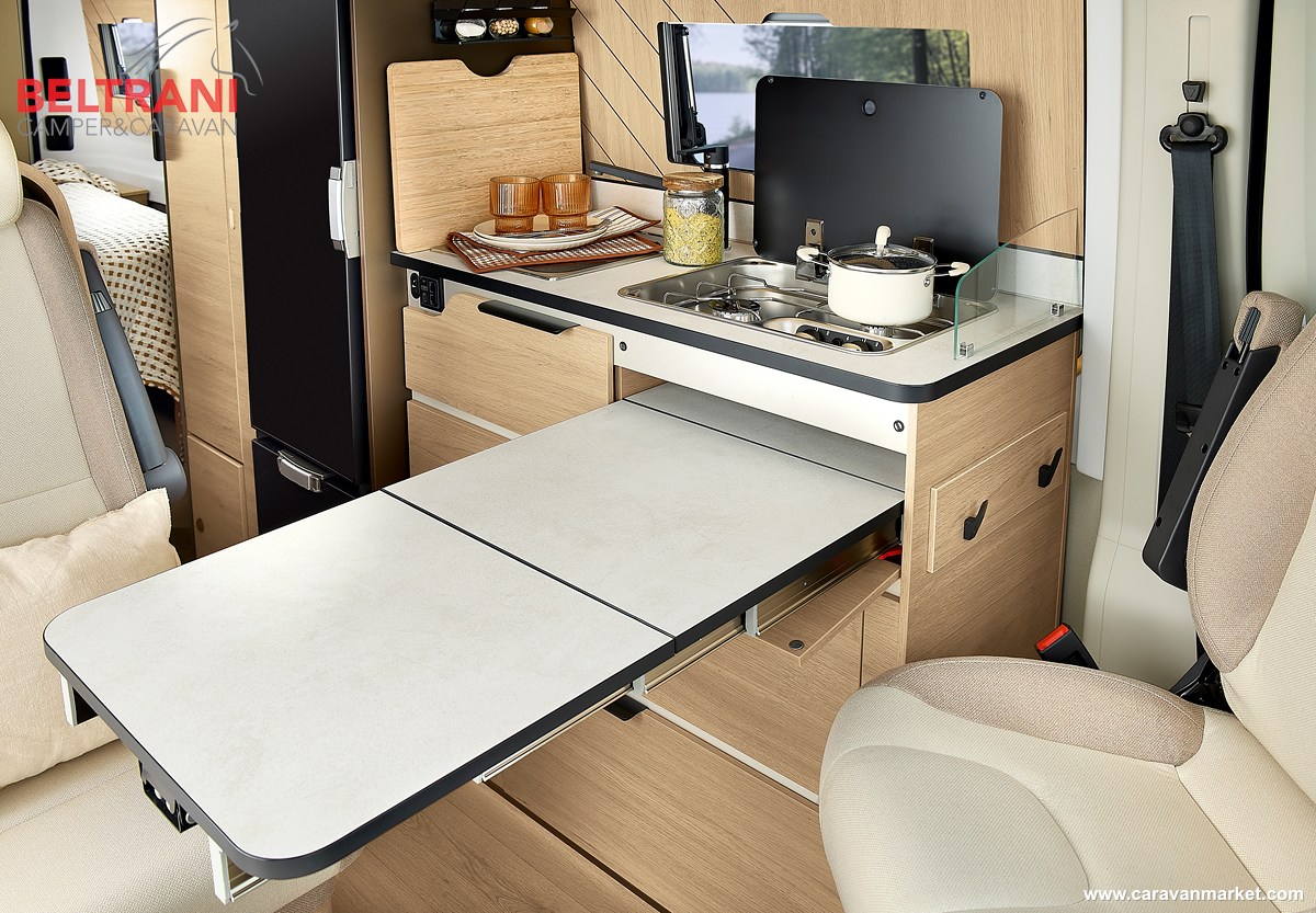 Dreamer D64 SLIDE TABLE aperto come tavolino per due
